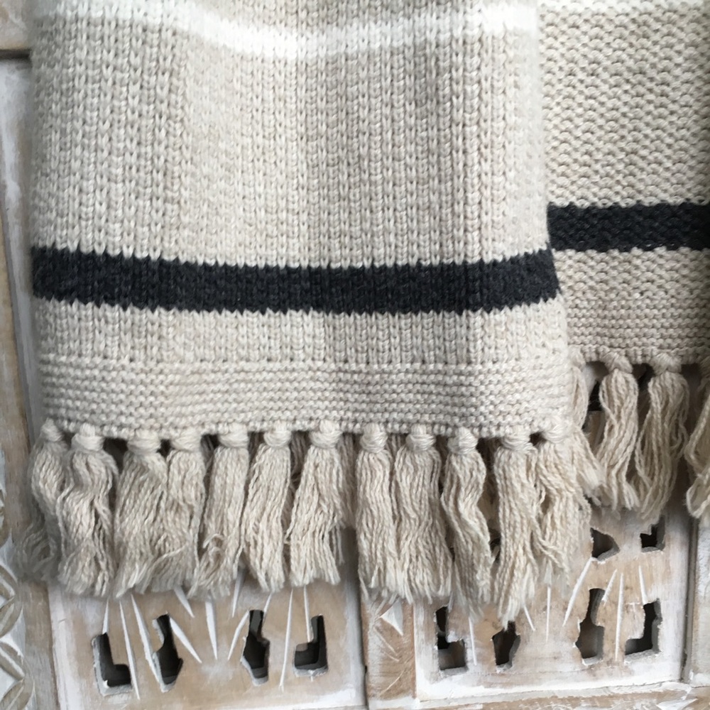 Madewell X/S NWT fringe vest - Picture 2 of 7